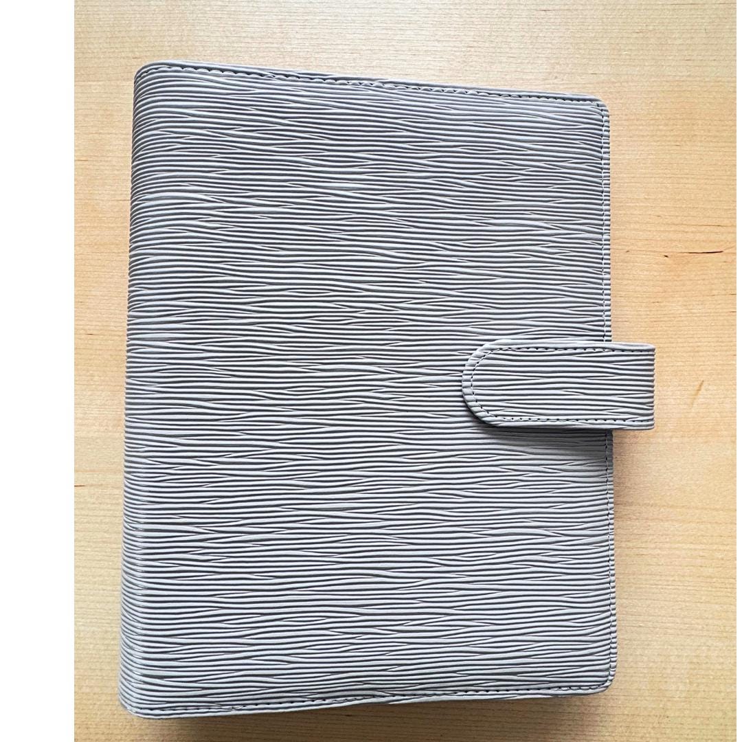 A5 Epi Budget Binder: Silver Rings & Buckle Close