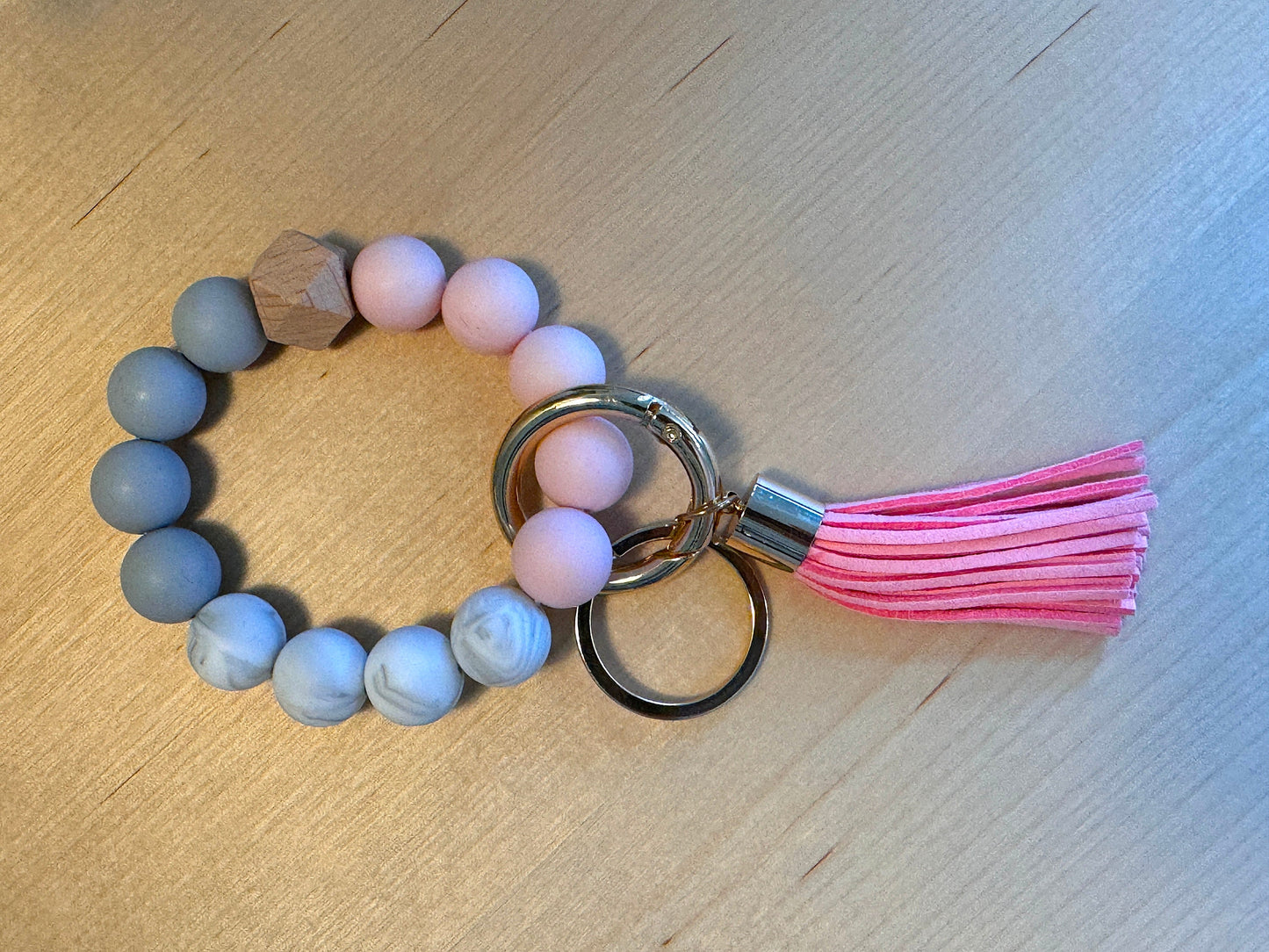 Boho Silicone Bead Wristlet Keychain: Budgeting Accessory