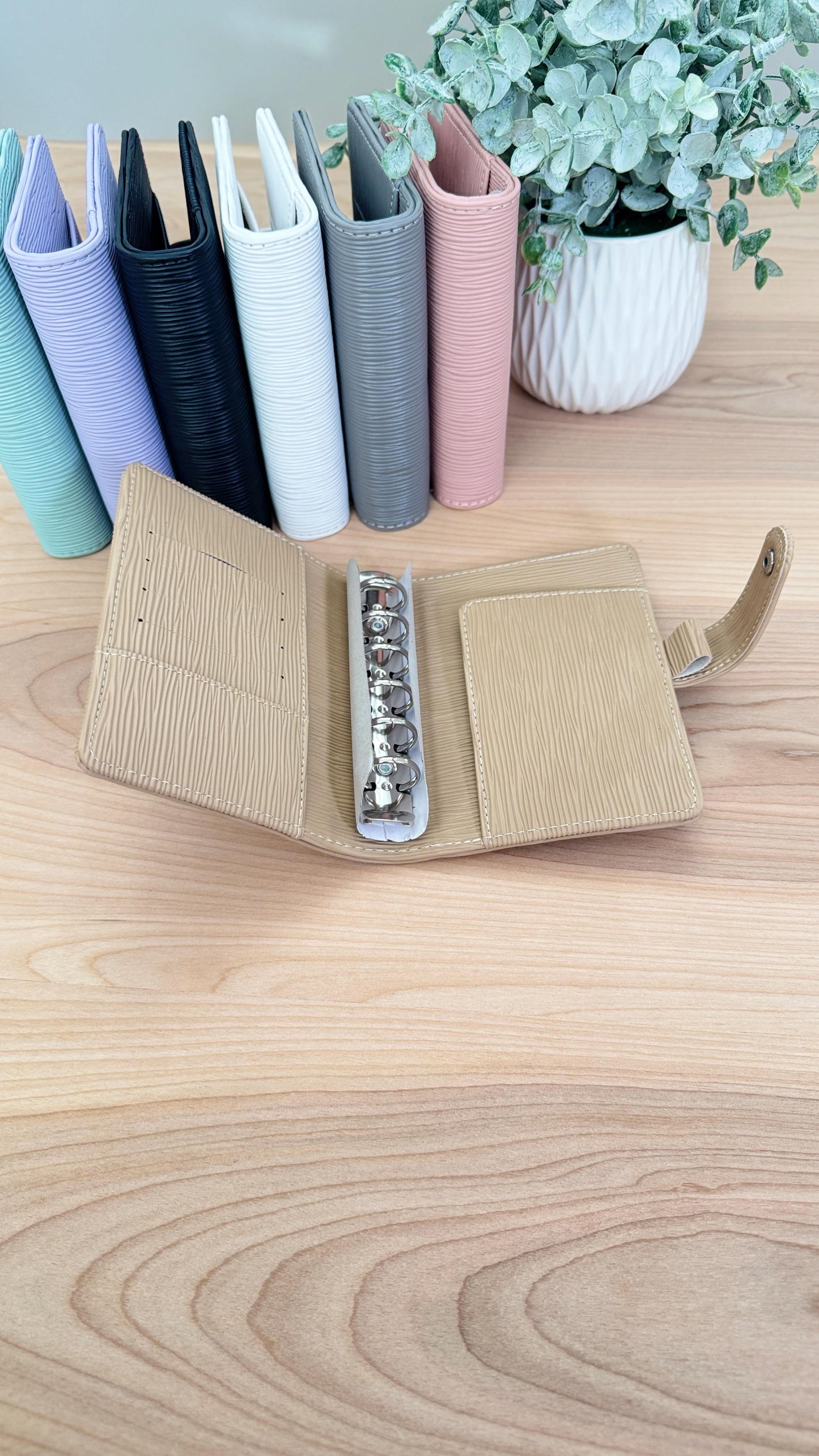 Saffiano A7 Budget Binder Wallet: Buckle Closure, Cash Envelope Organizer