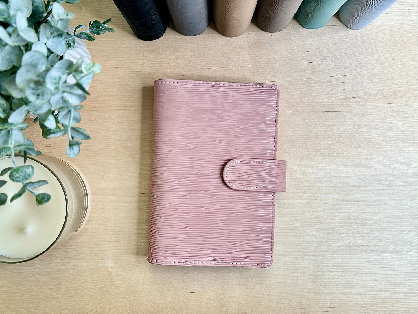 A6 Saffiano Budget Binder: Gold Rings, Buckle Closure & Inner Zipper Pocket | 22 Colors