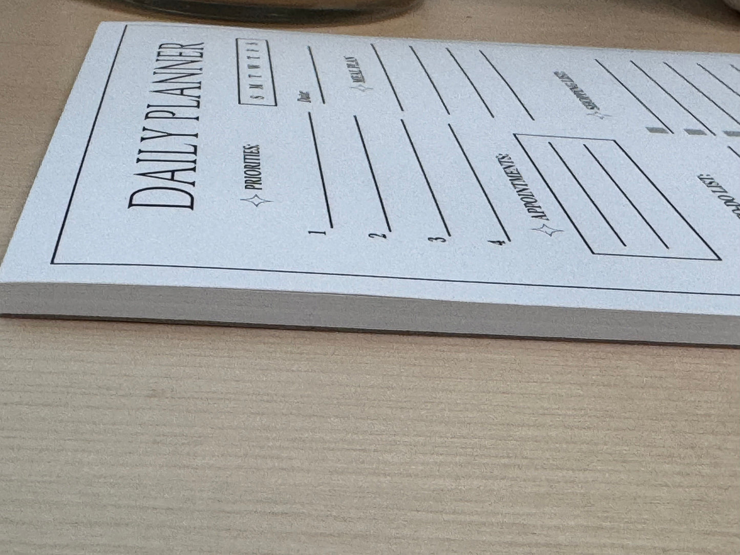 Daily Planner Notepad: Budgeting & Habit Tracker