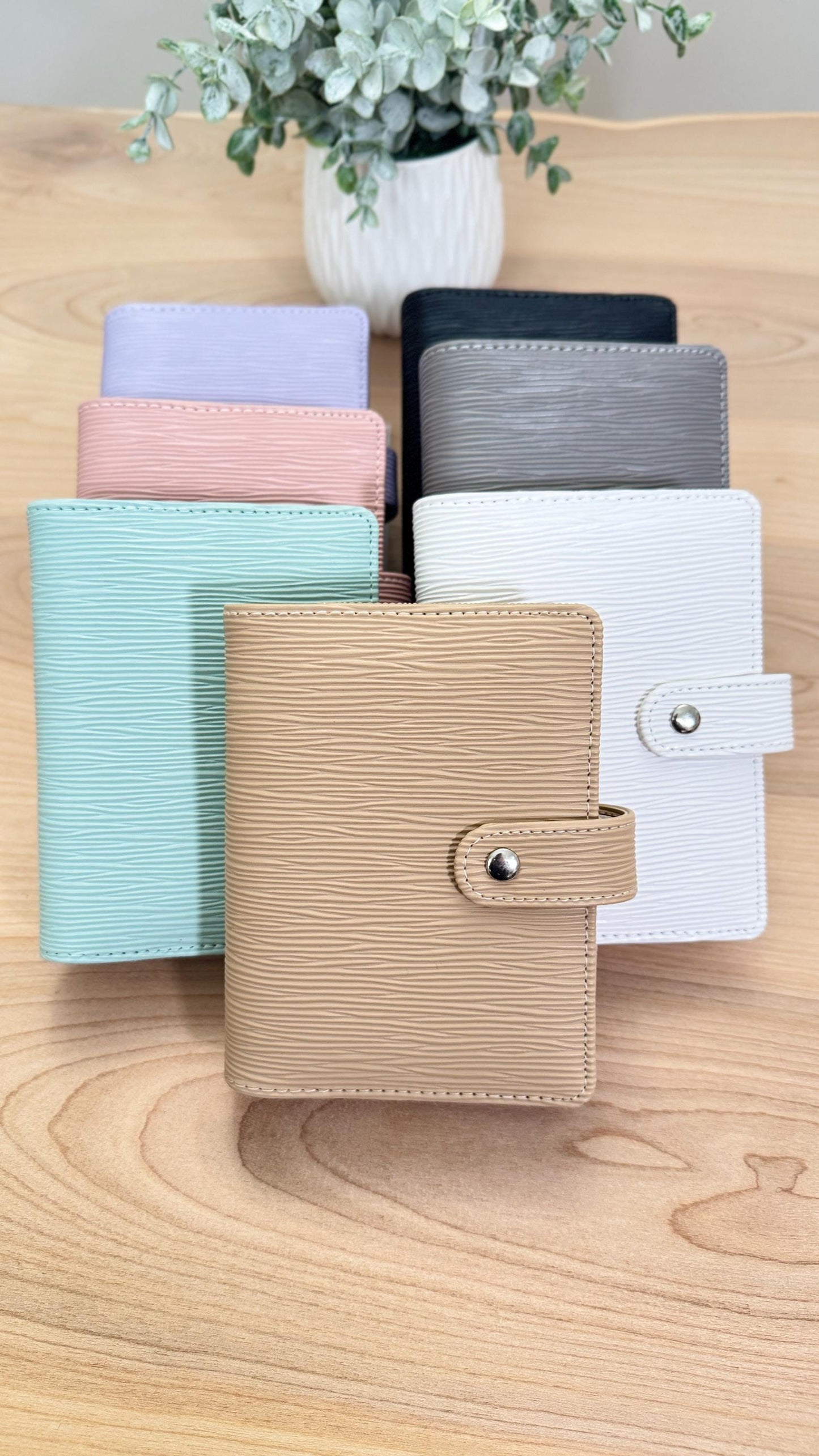 Saffiano A7 Budget Binder Wallet: Buckle Closure, Cash Envelope Organizer