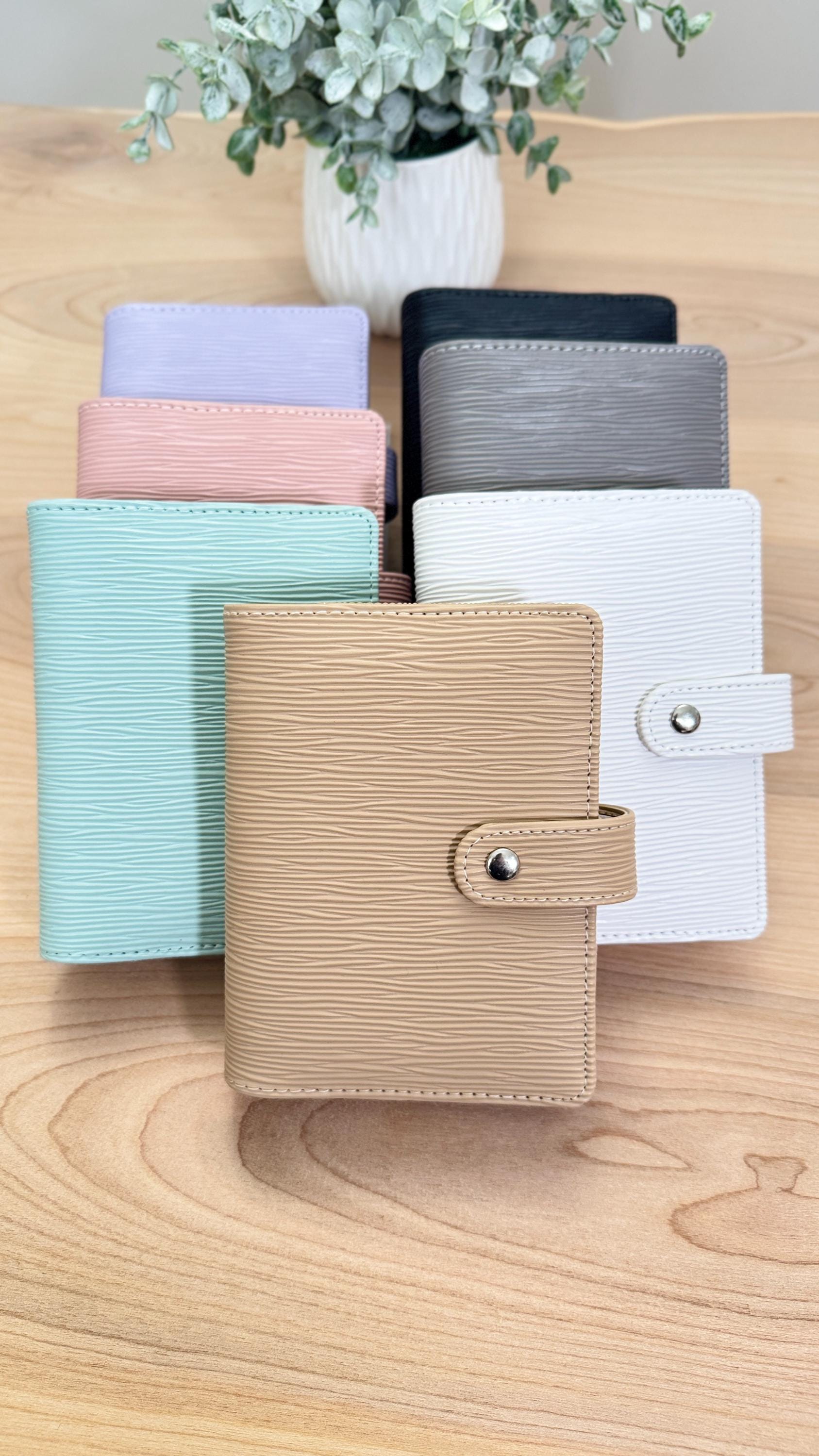 Saffiano A7 Budget Binder Wallet: Buckle Closure, Cash Envelope Organizer