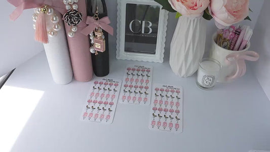 Five Dollar Savings Challenge | Girl Math | Laminated Cash Stuffing Tracker