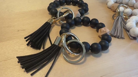Boho Silicone Bead Wristlet Keychain: Budgeting Accessory
